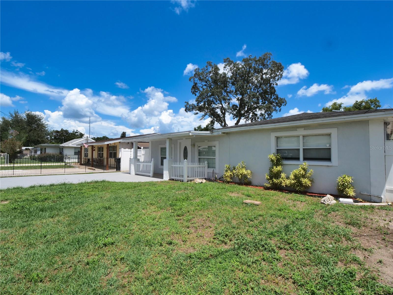 7413 N ARRAWANA AVE — photo 7