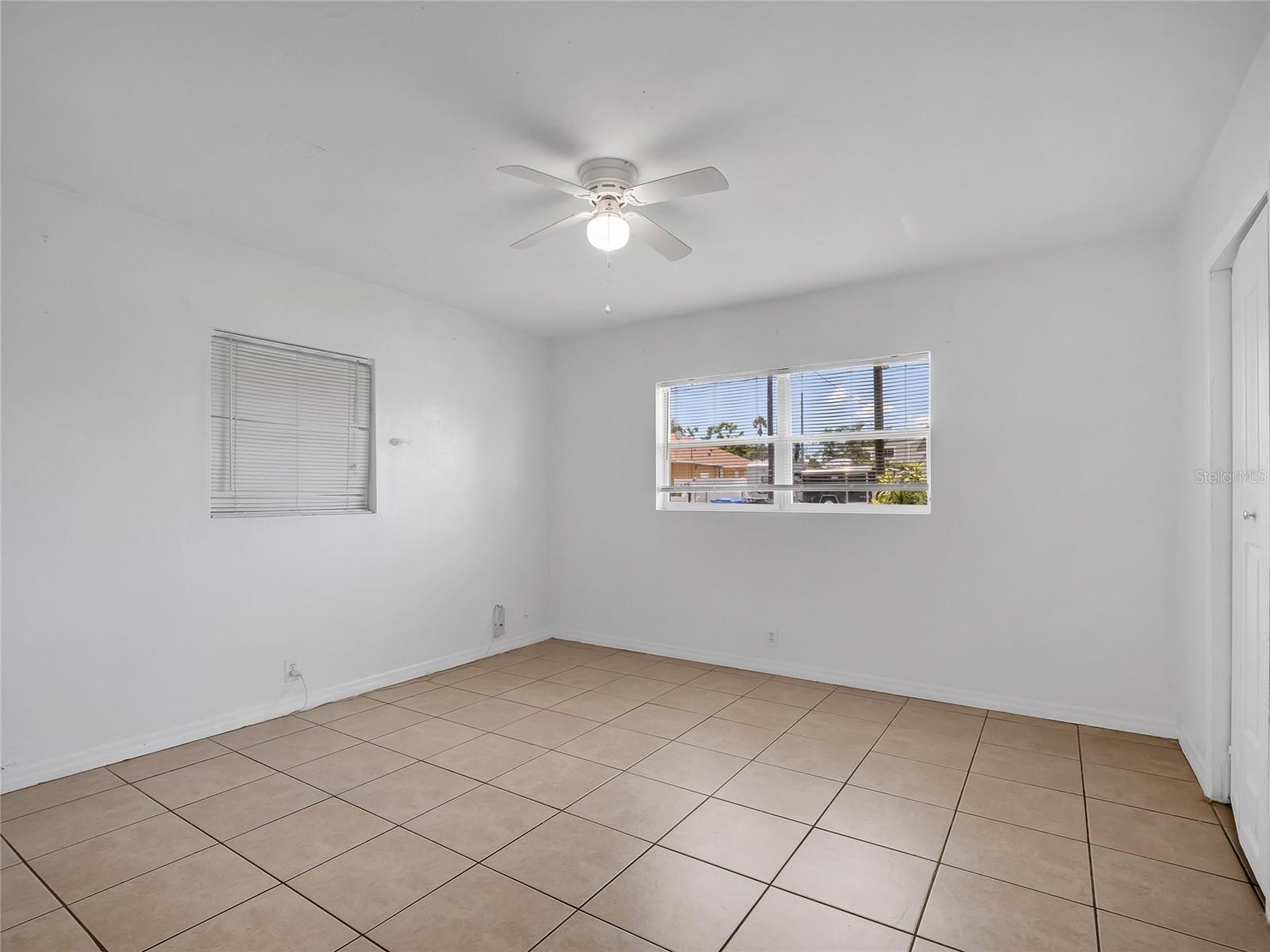 7413 N ARRAWANA AVE — photo 16