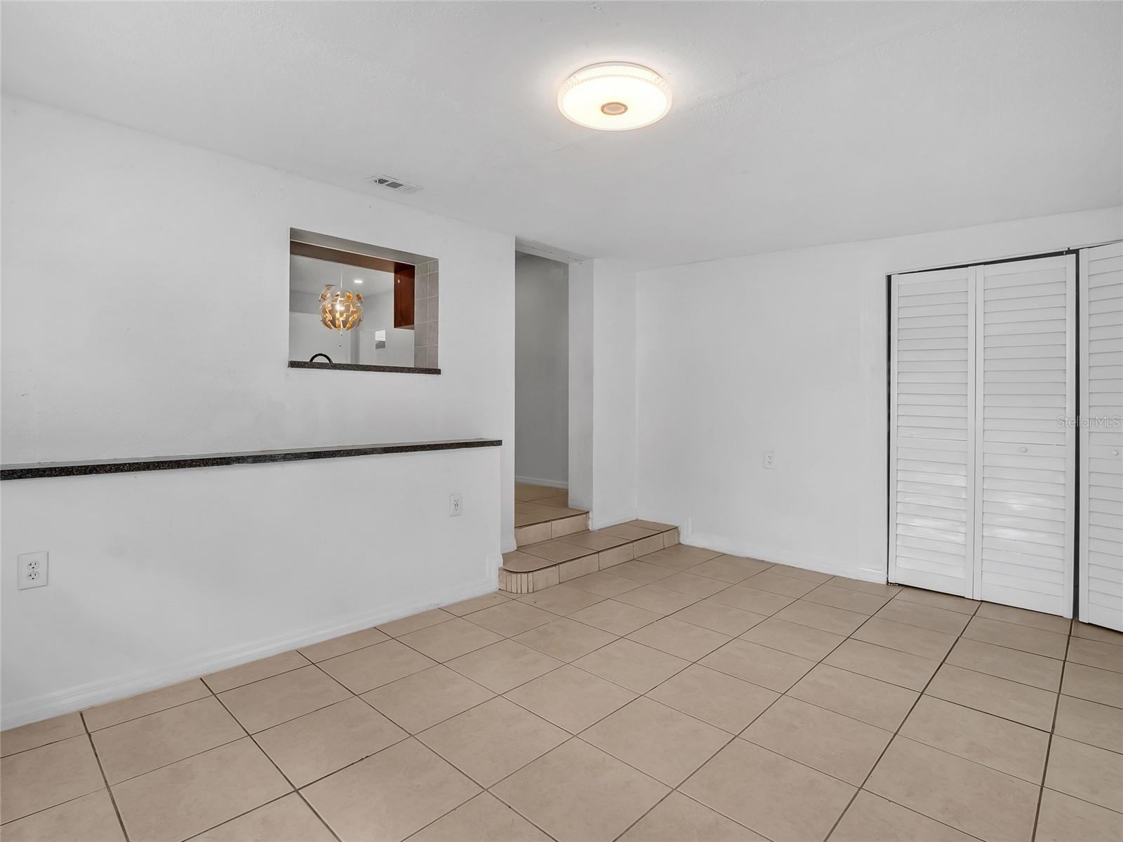 7413 N ARRAWANA AVE — photo 11