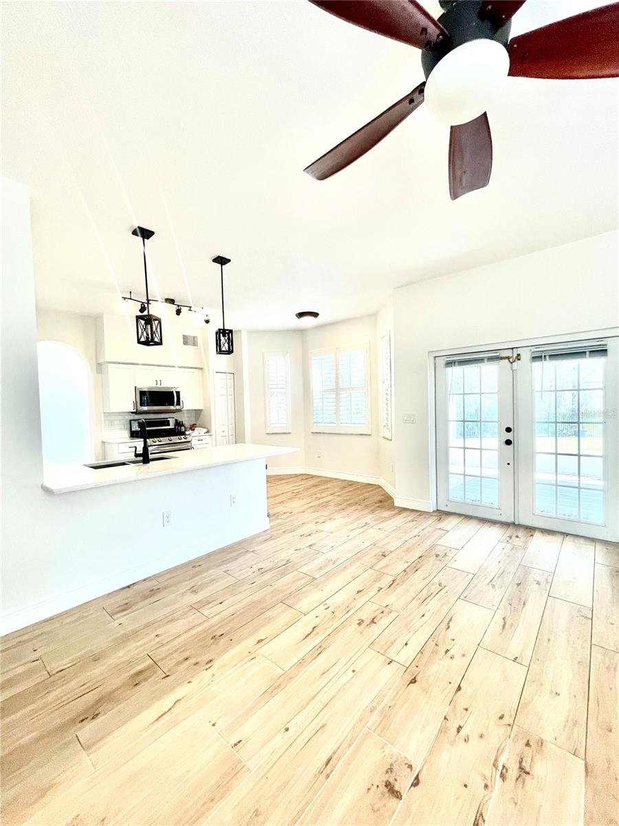13261 ROYAL GEORGE AVE — photo 10