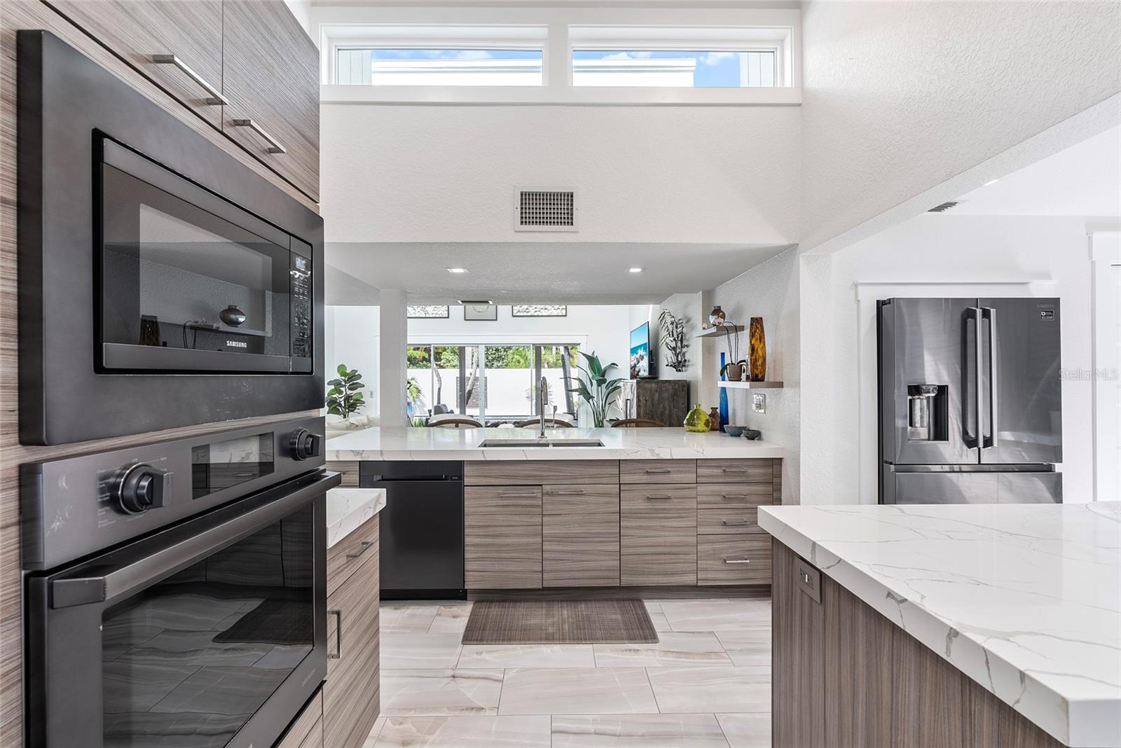 1100 WESTWAY DR — photo 15