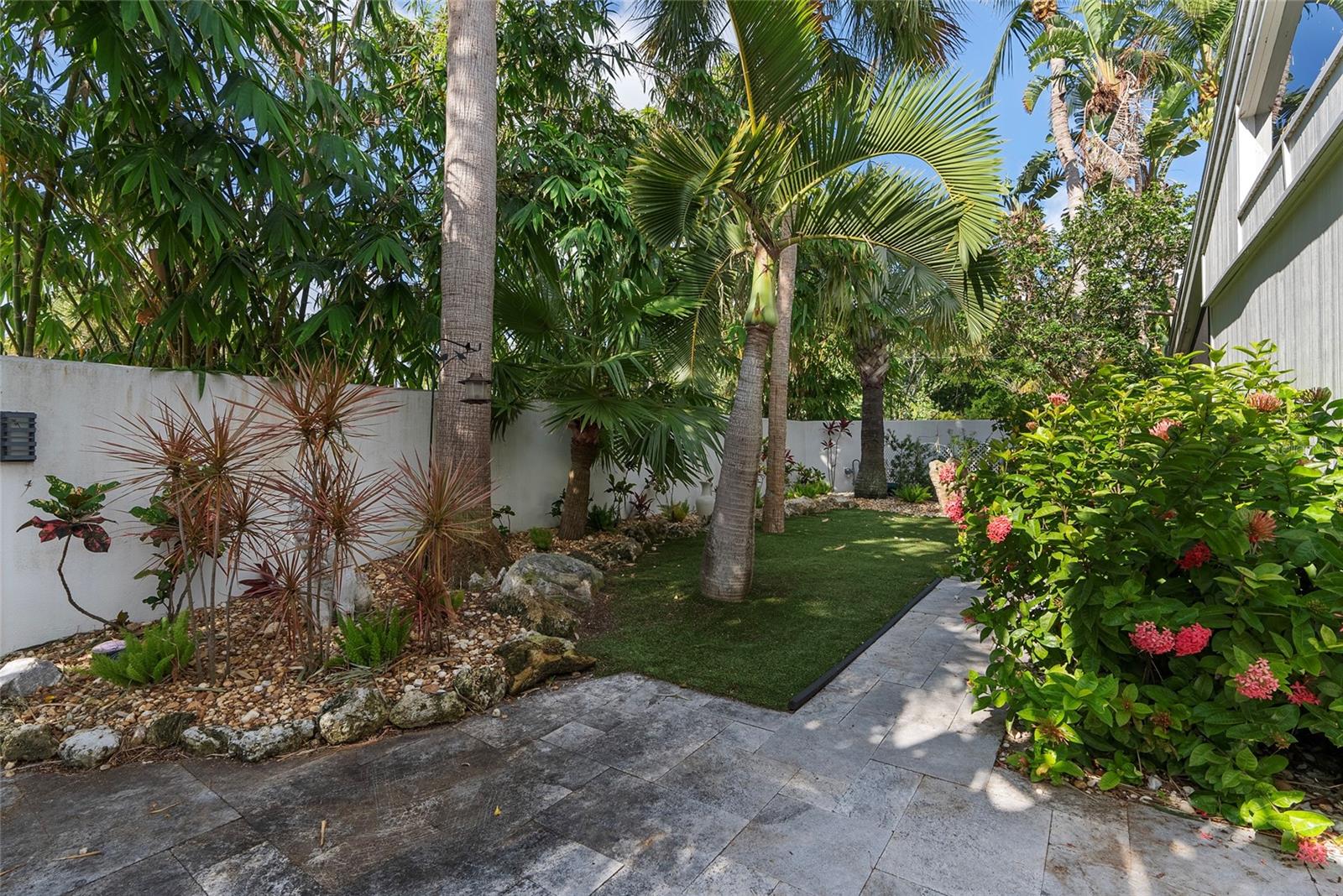 1100 WESTWAY DR — photo 37