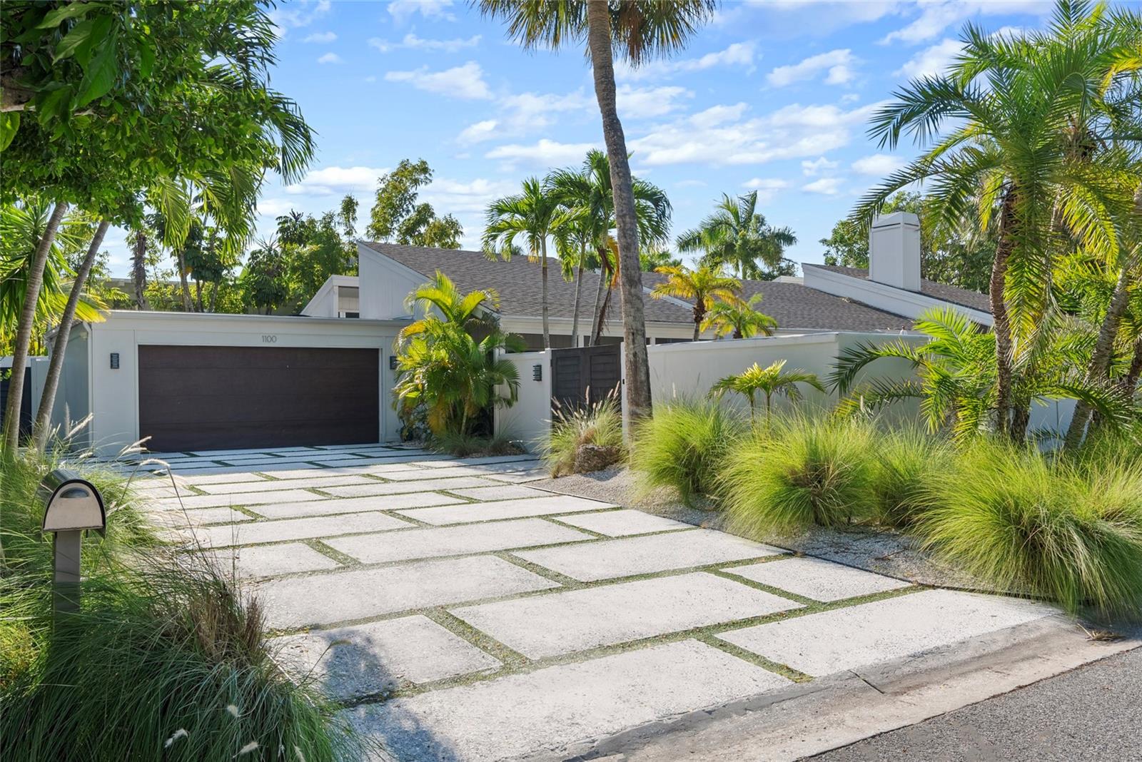 1100 WESTWAY DR — photo 3