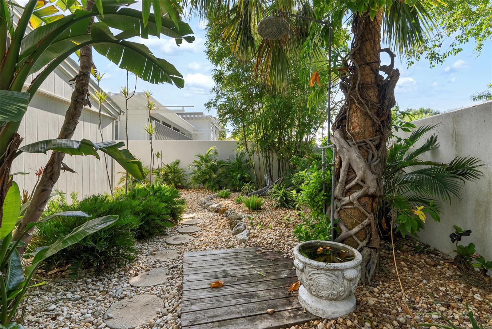 1100 WESTWAY DR — photo 36