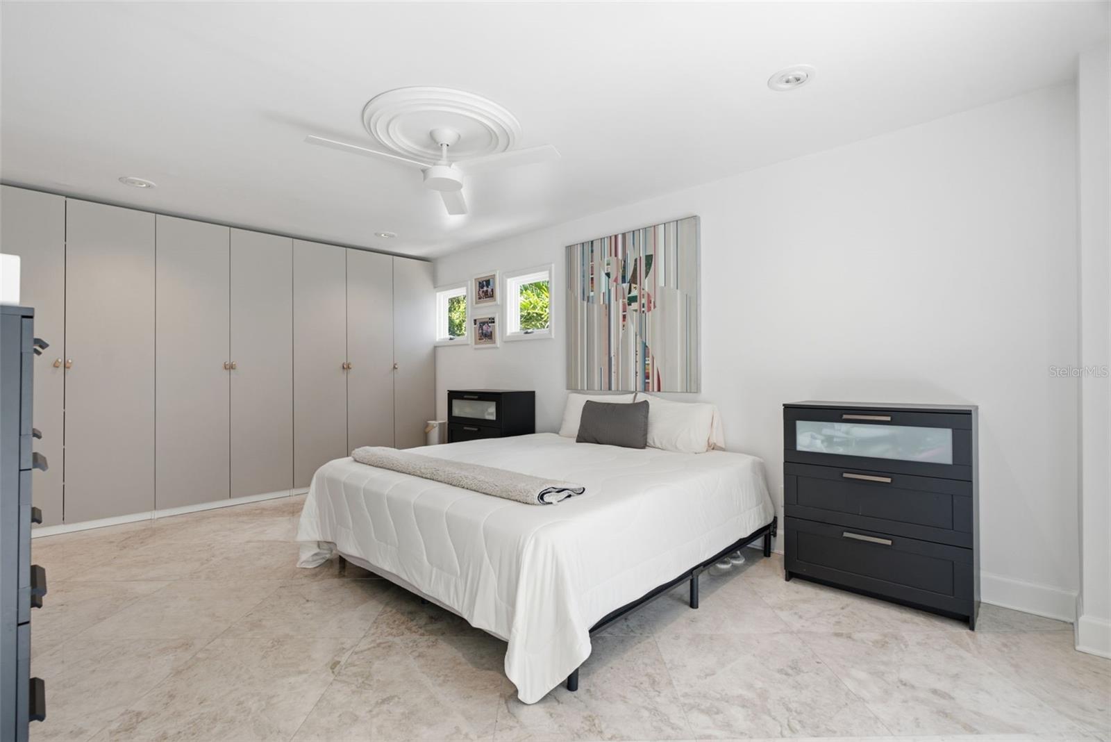 2701 CHAMBRAY LN — photo 31