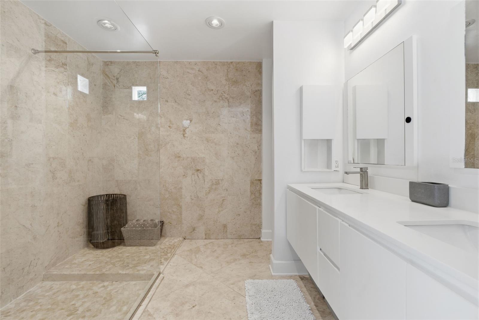 2701 CHAMBRAY LN — photo 35