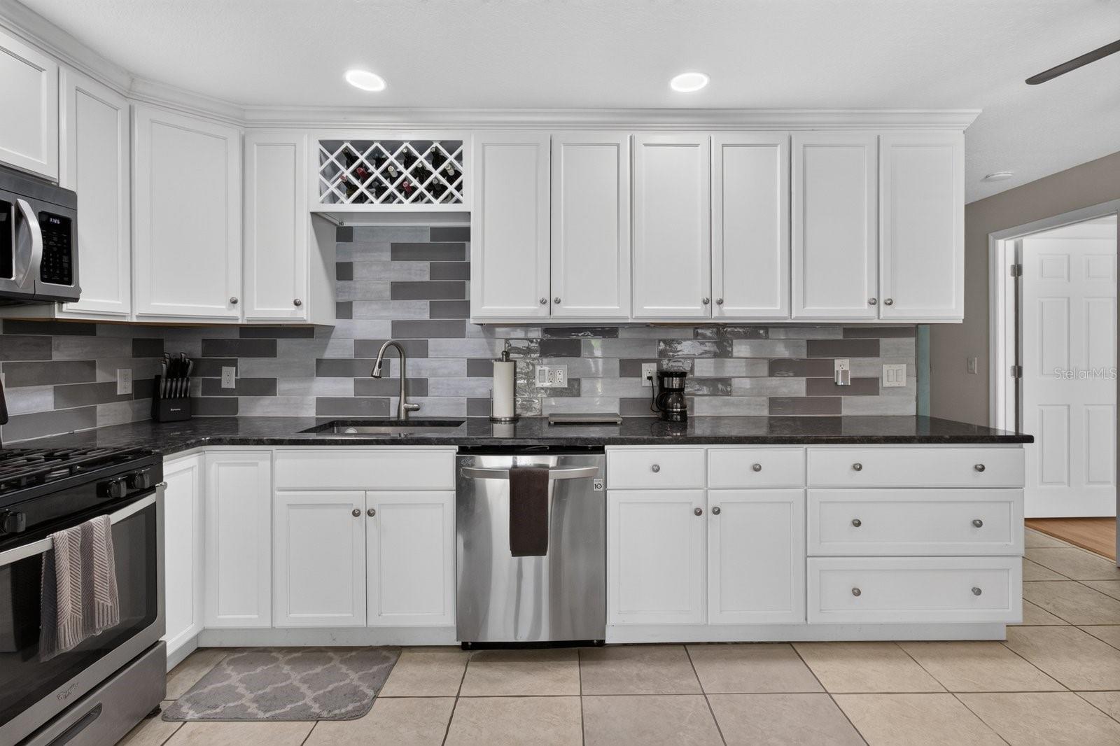 1742 HORSECHESTNUT CT — photo 9