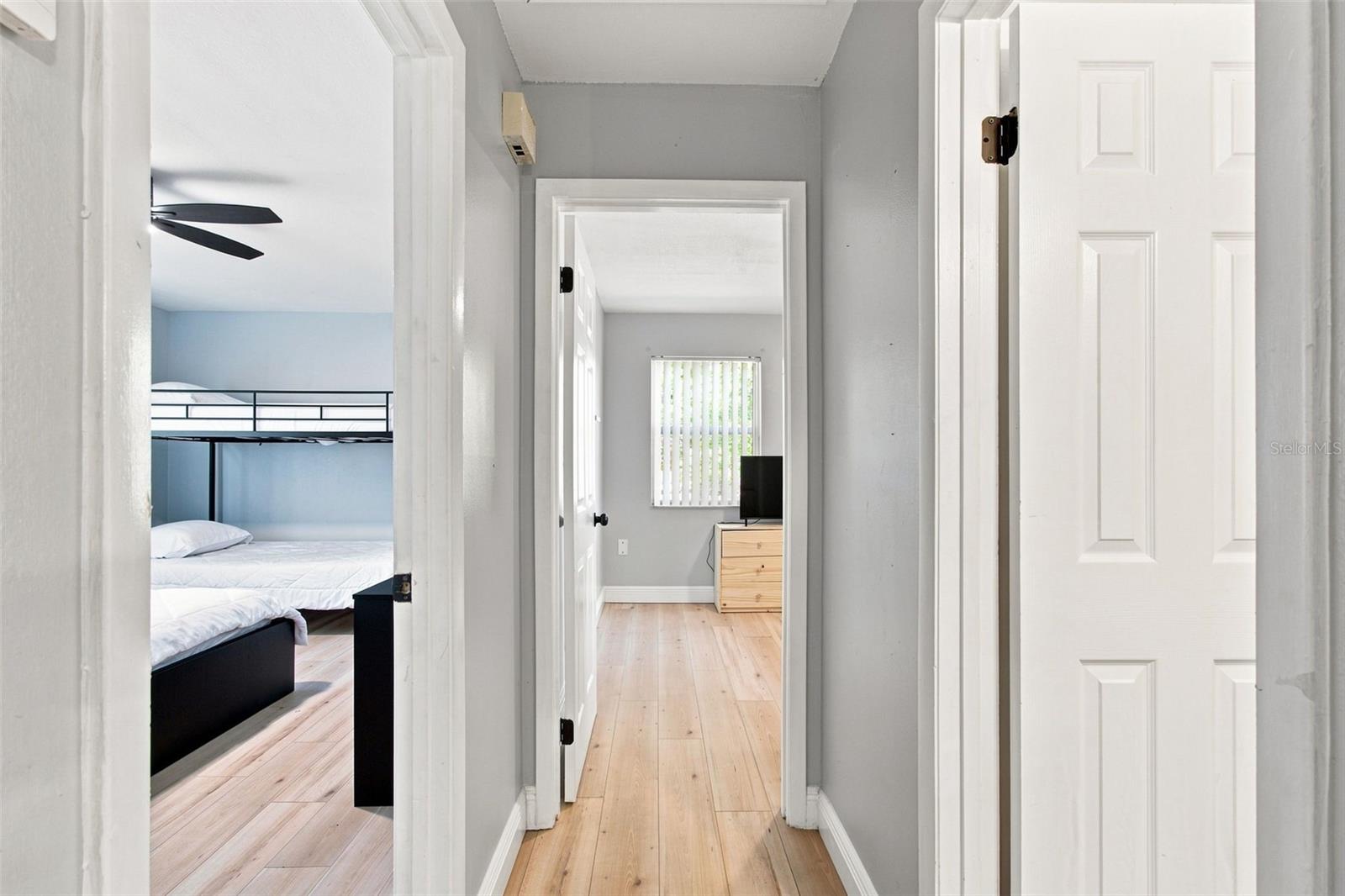 5206 PARADE ST — photo 37