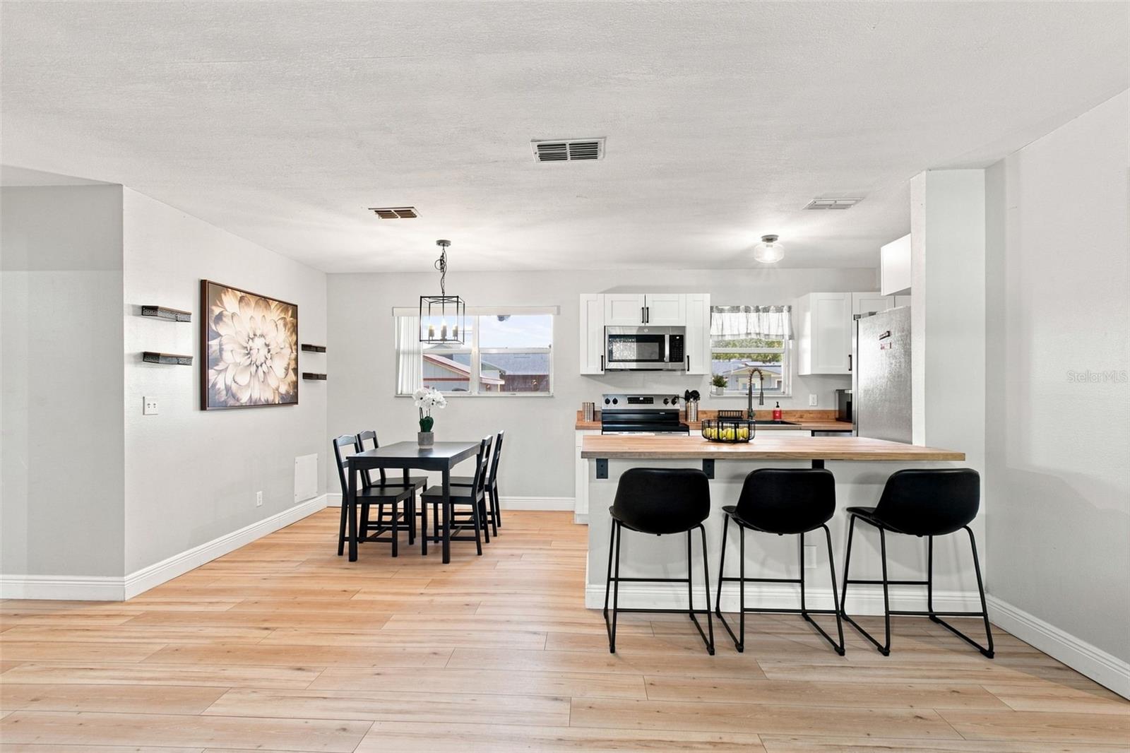 5206 PARADE ST — photo 5