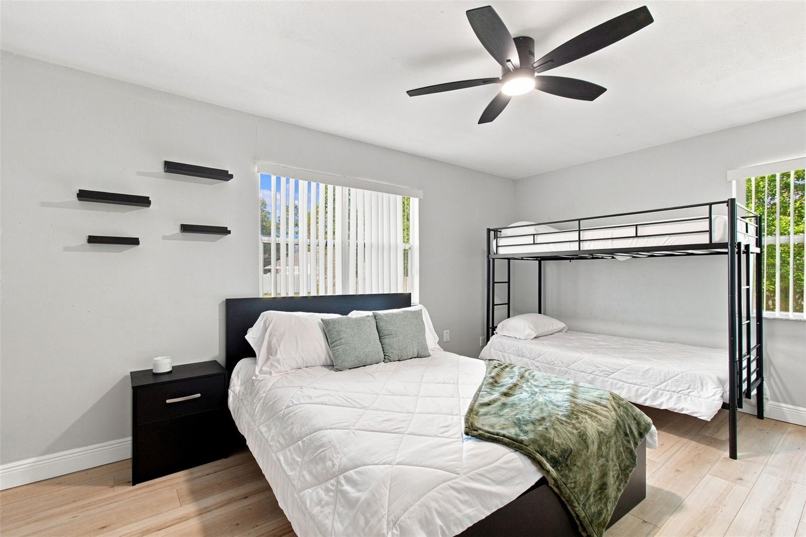 5206 PARADE ST — photo 39