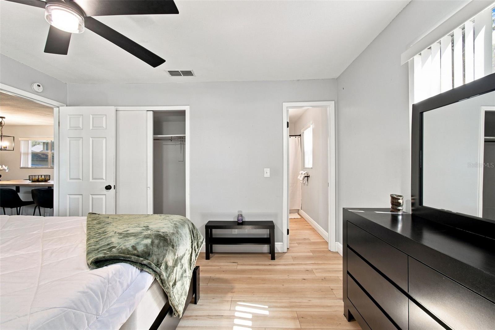 5206 PARADE ST — photo 36