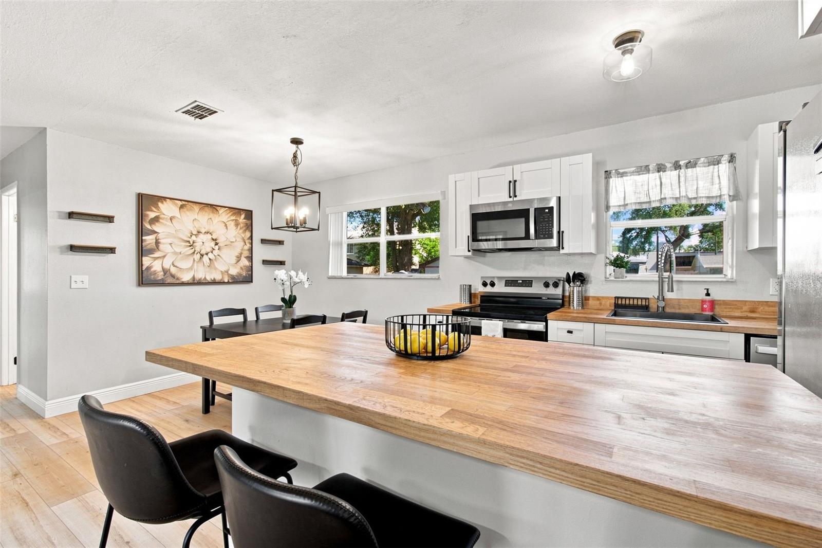 5206 PARADE ST — photo 8