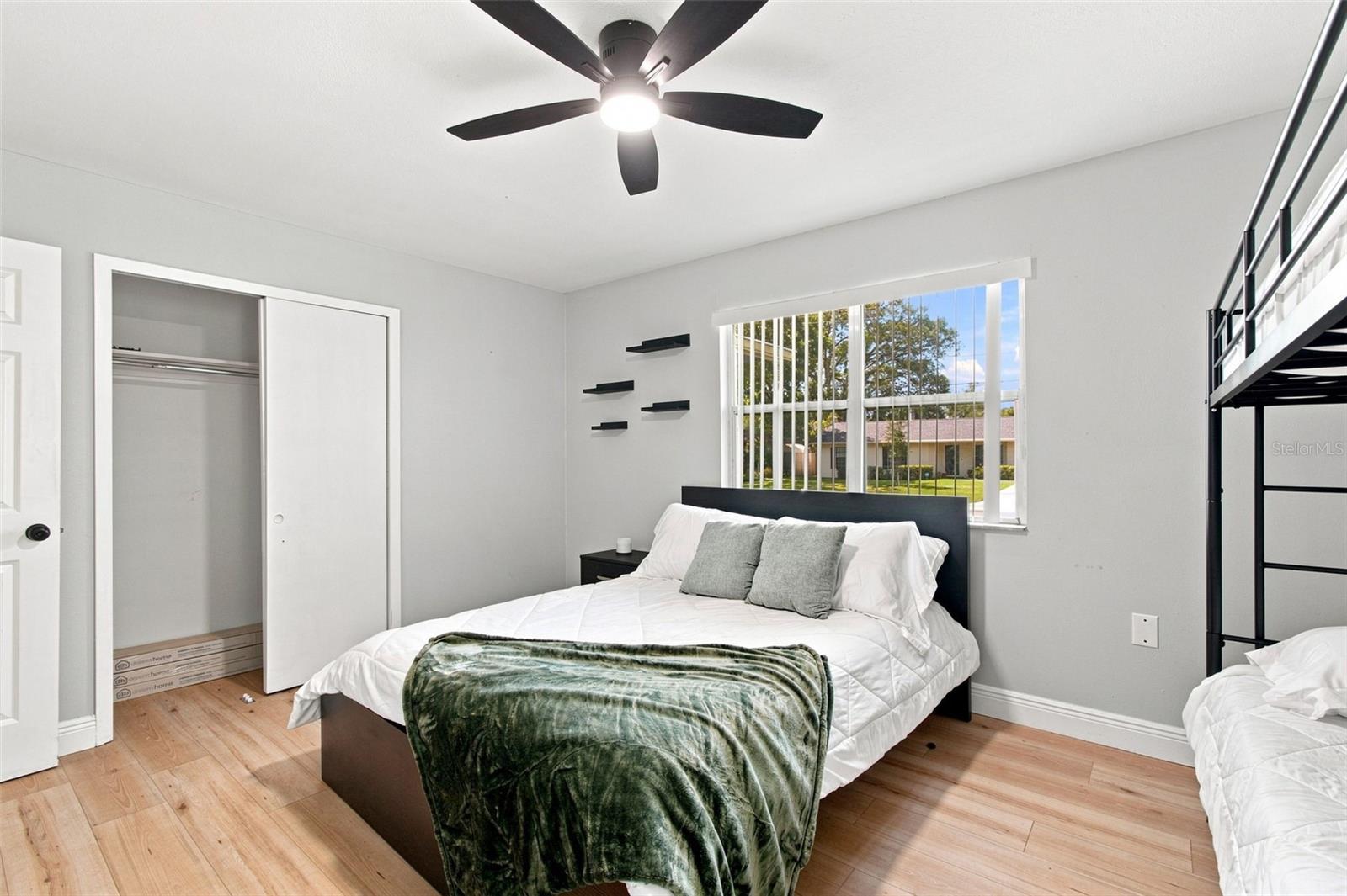 5206 PARADE ST — photo 29