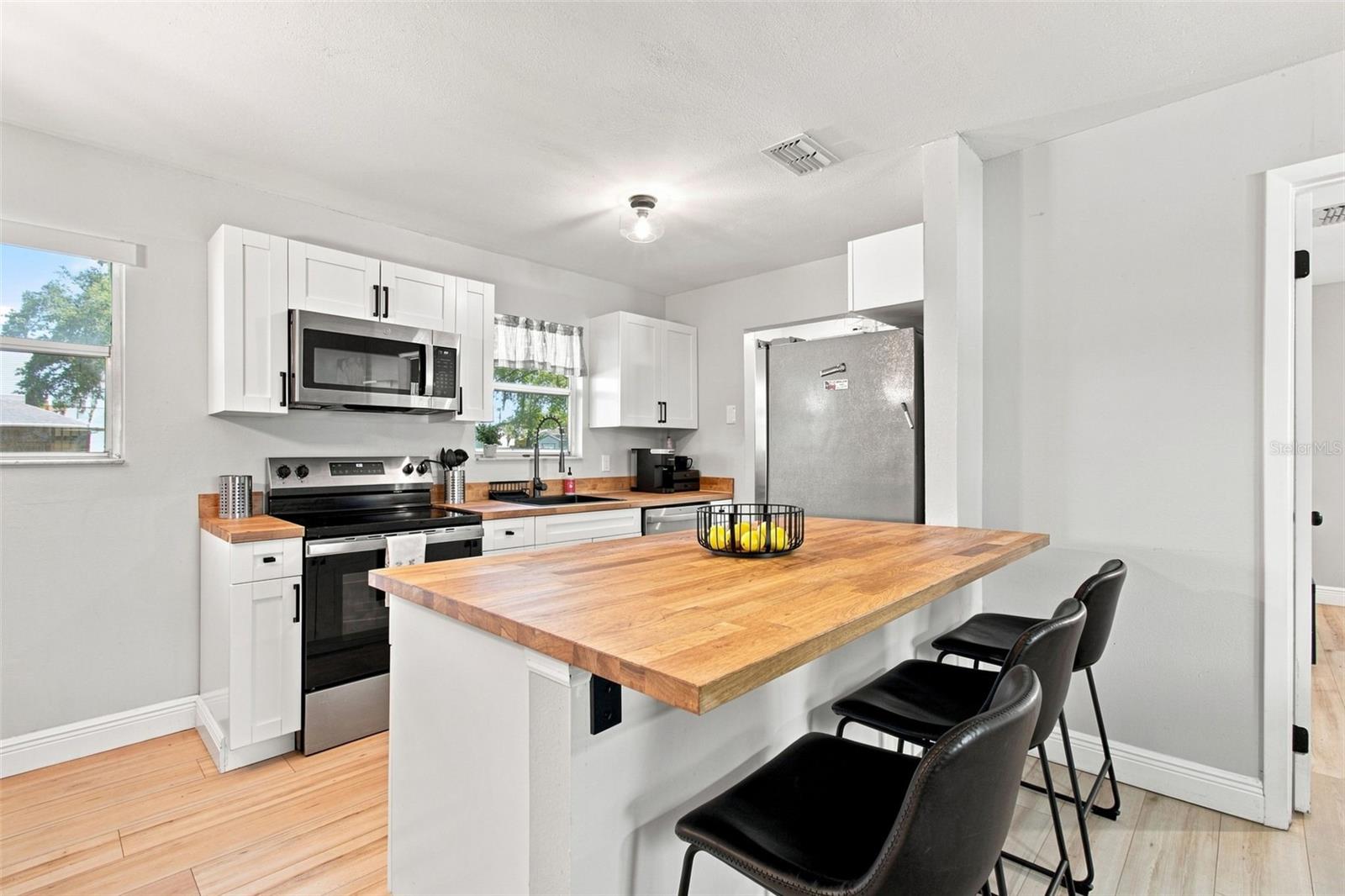 5206 PARADE ST — photo 10