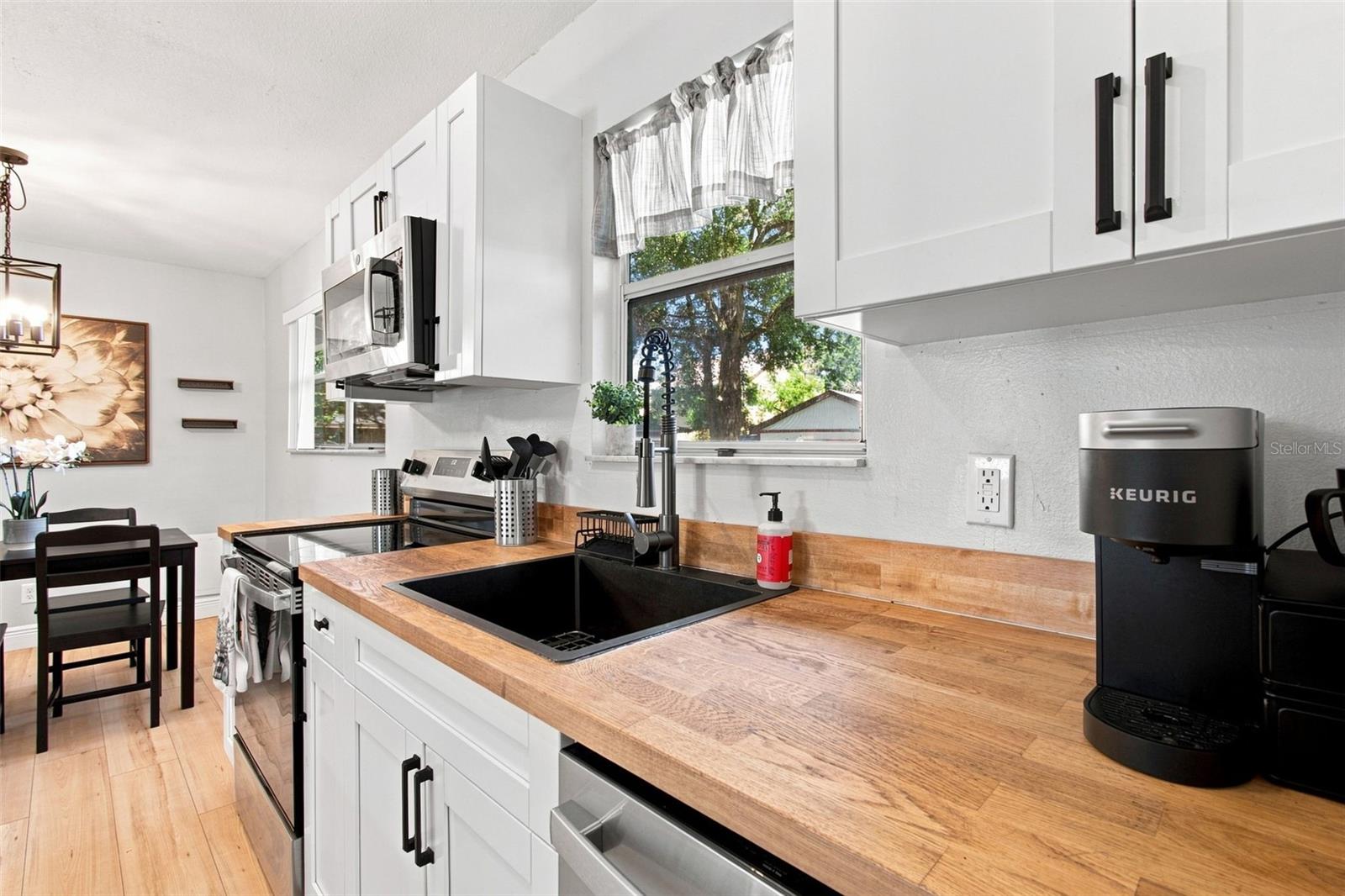 5206 PARADE ST — photo 33