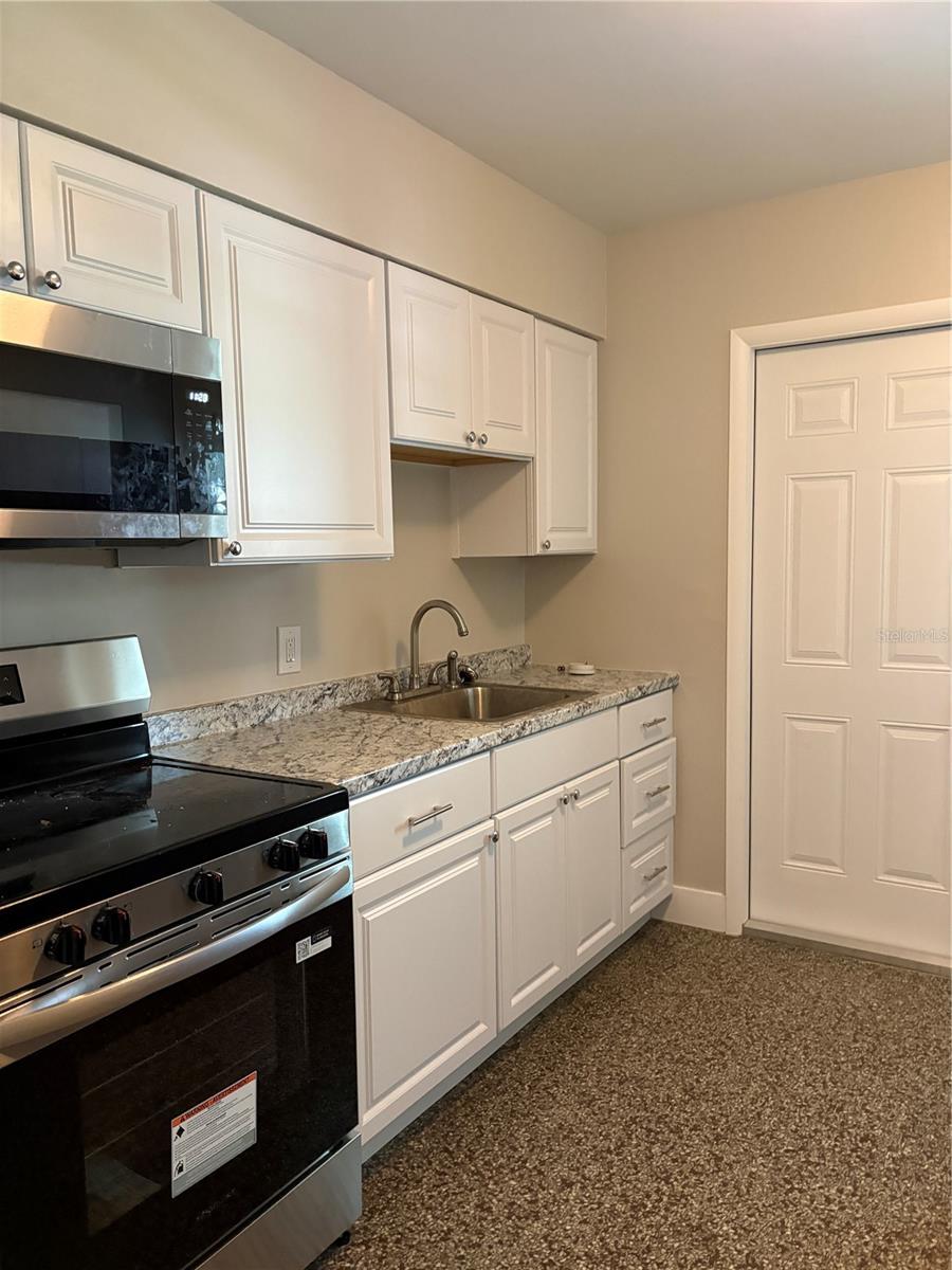 6024 DR MARTIN LUTHER KING JR ST N #6026 — photo 4