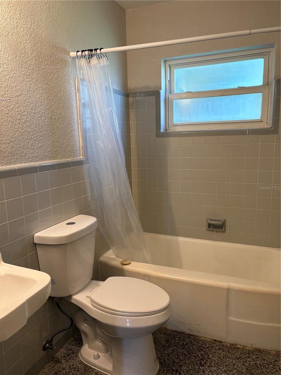 6024 DR MARTIN LUTHER KING JR ST N #6026 — photo 8