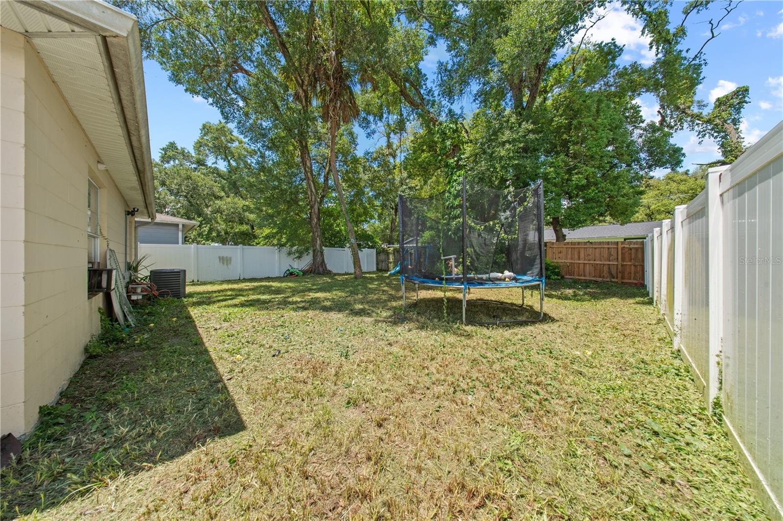 1806 E CURTIS ST — photo 18