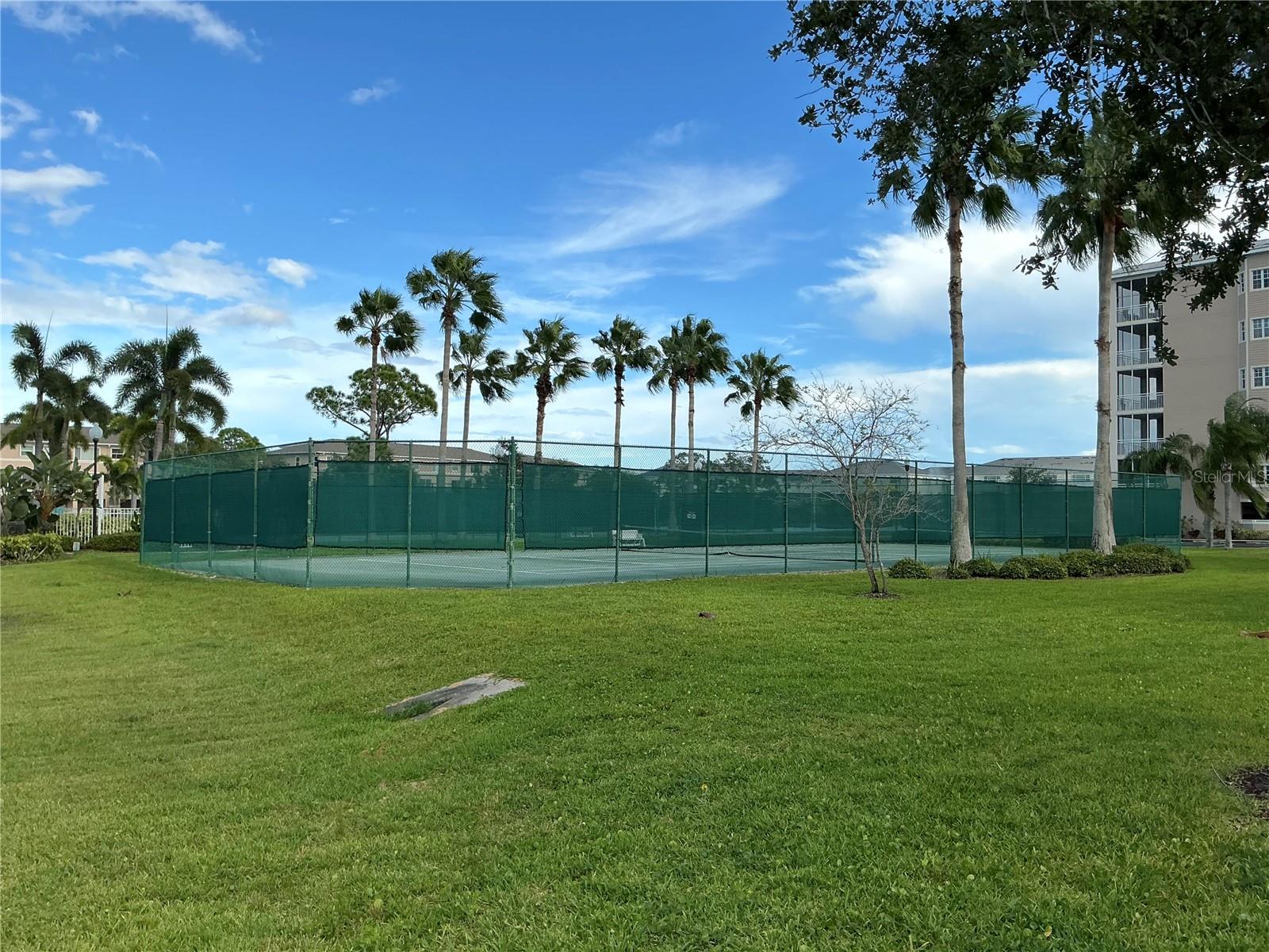 7059 ISLAMORADA CIR — photo 37