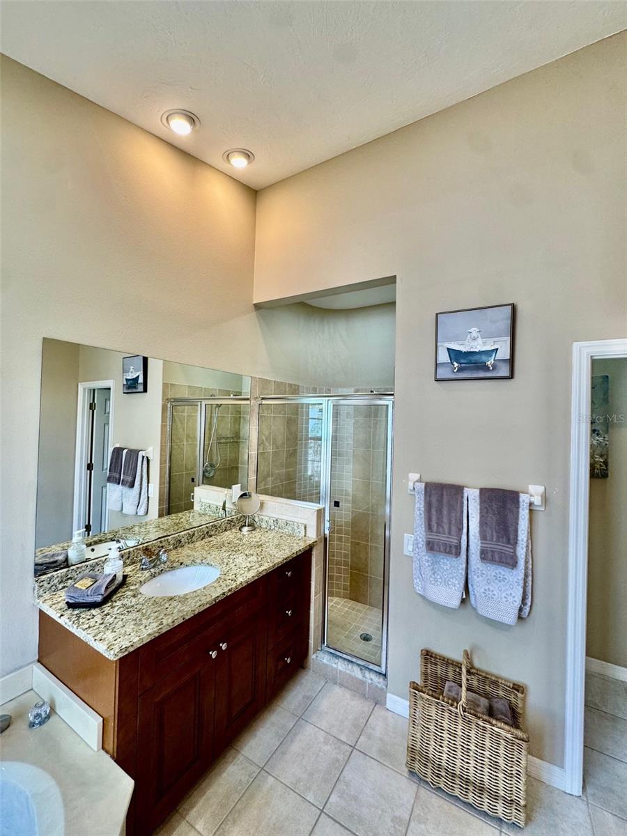 7330 KENSINGTON CT — photo 17