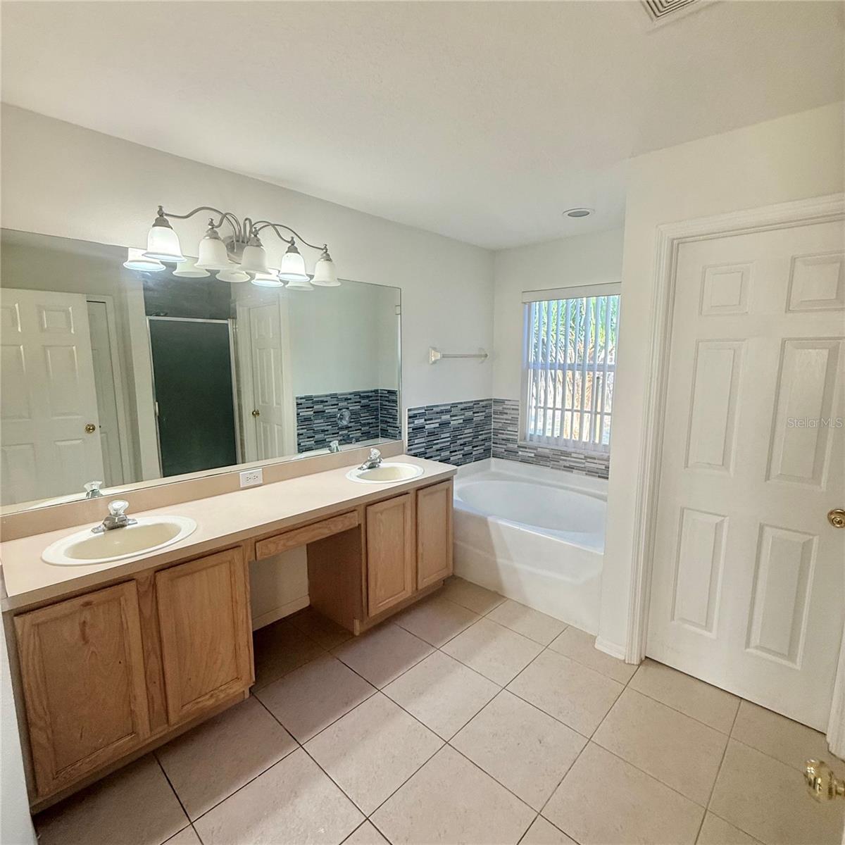 4978 TRINIDAD DR — photo 24