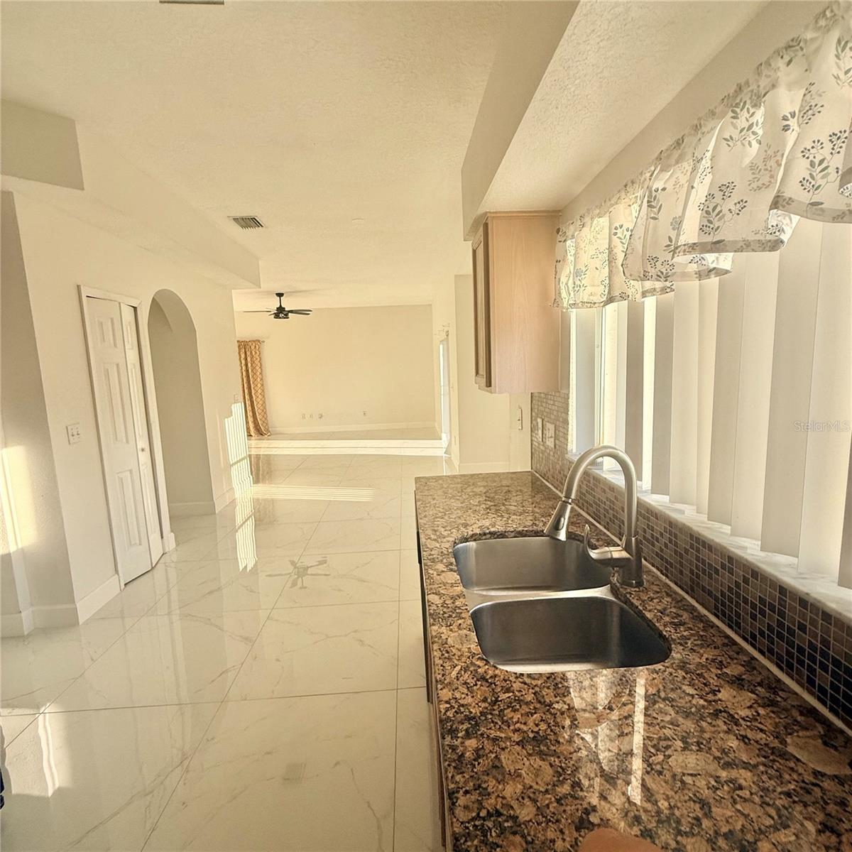 4978 TRINIDAD DR — photo 12