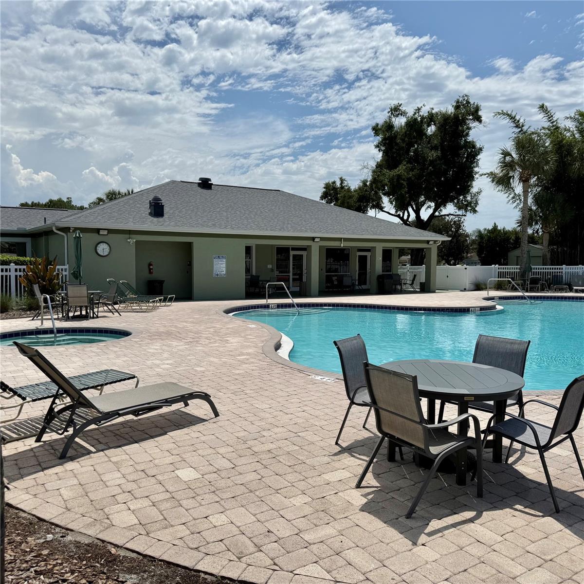 4978 TRINIDAD DR — photo 31