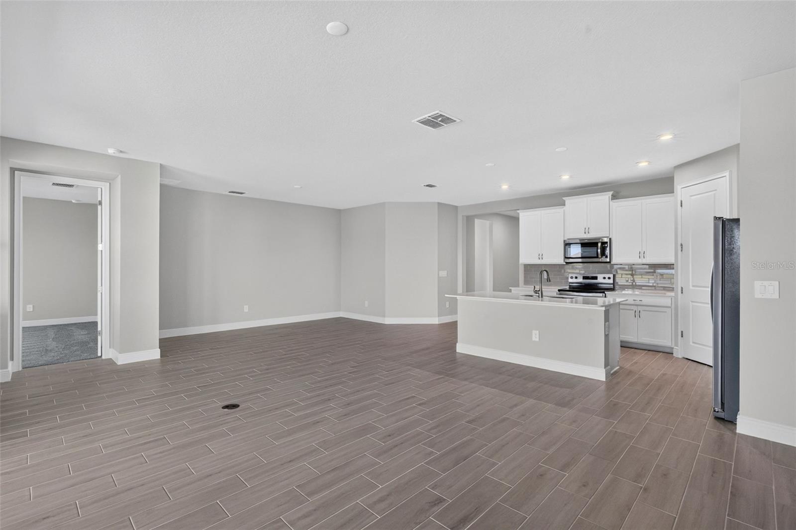 12324 49TH ST E — photo 4