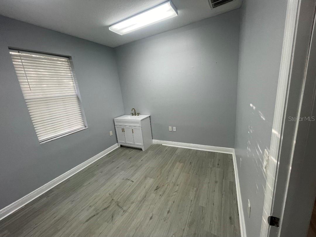 27551 CASHFORD CIR #101 — photo 4