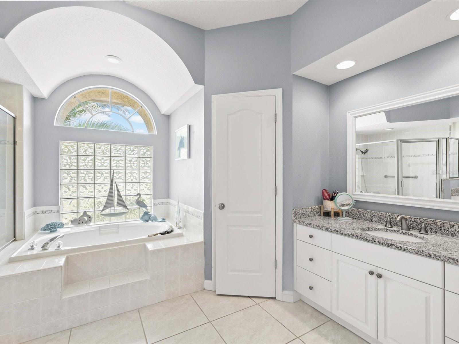 8101 MORNING VIEW DR — photo 26