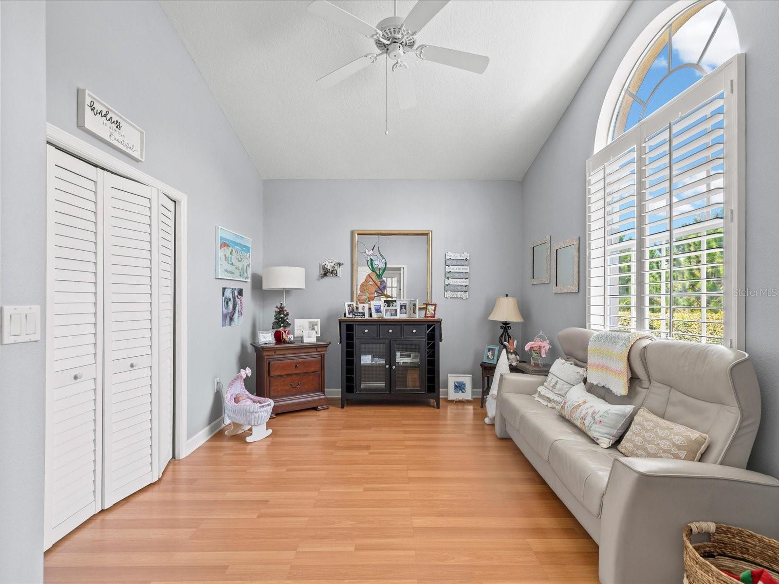 8101 MORNING VIEW DR — photo 32