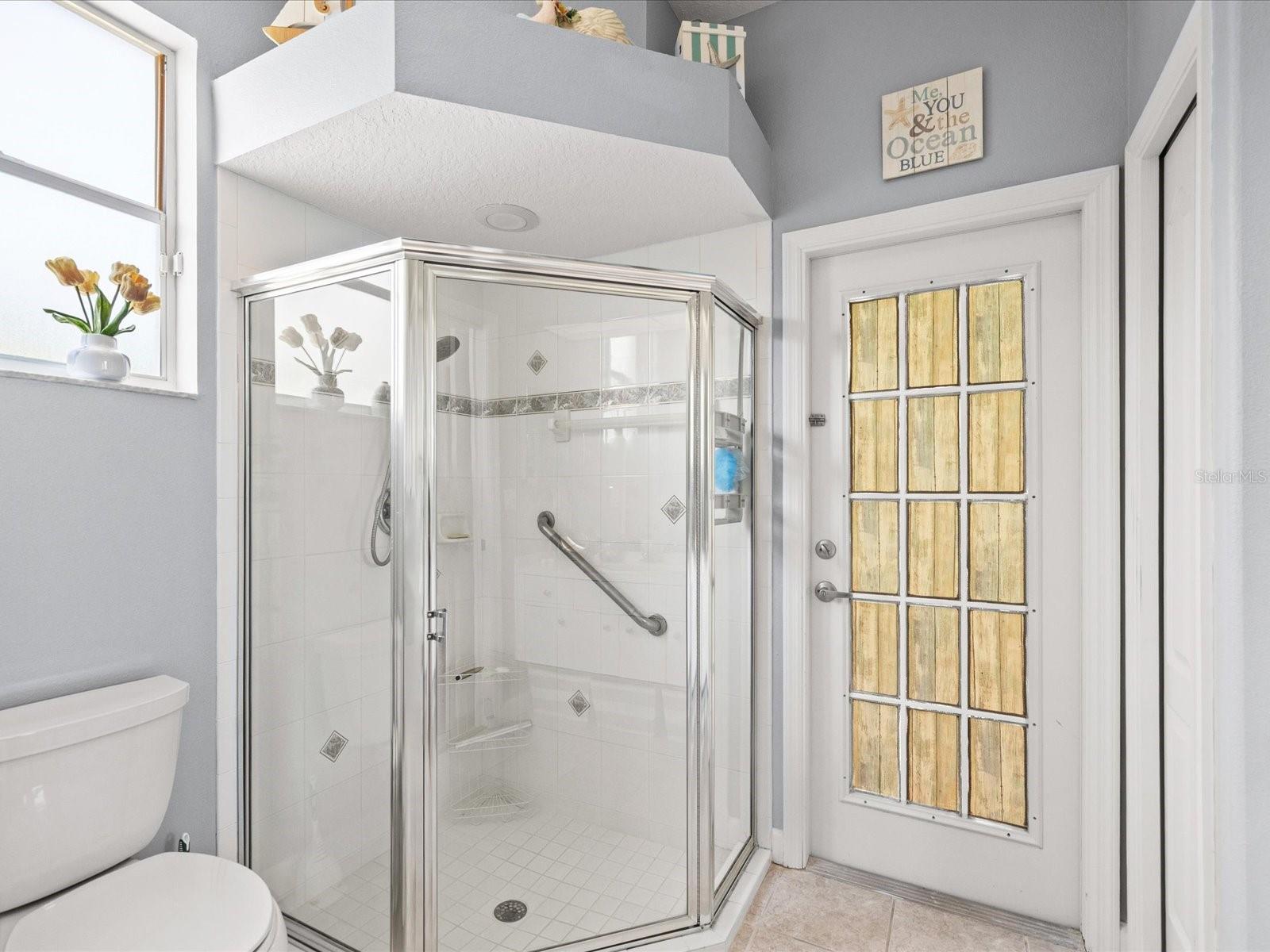 8101 MORNING VIEW DR — photo 34