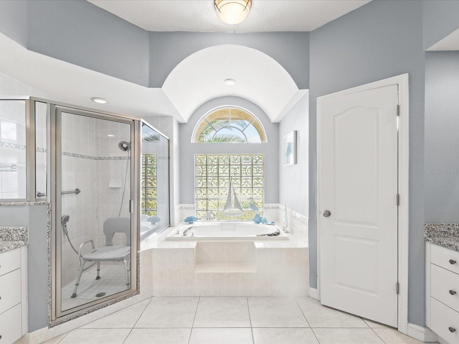8101 MORNING VIEW DR — photo 25