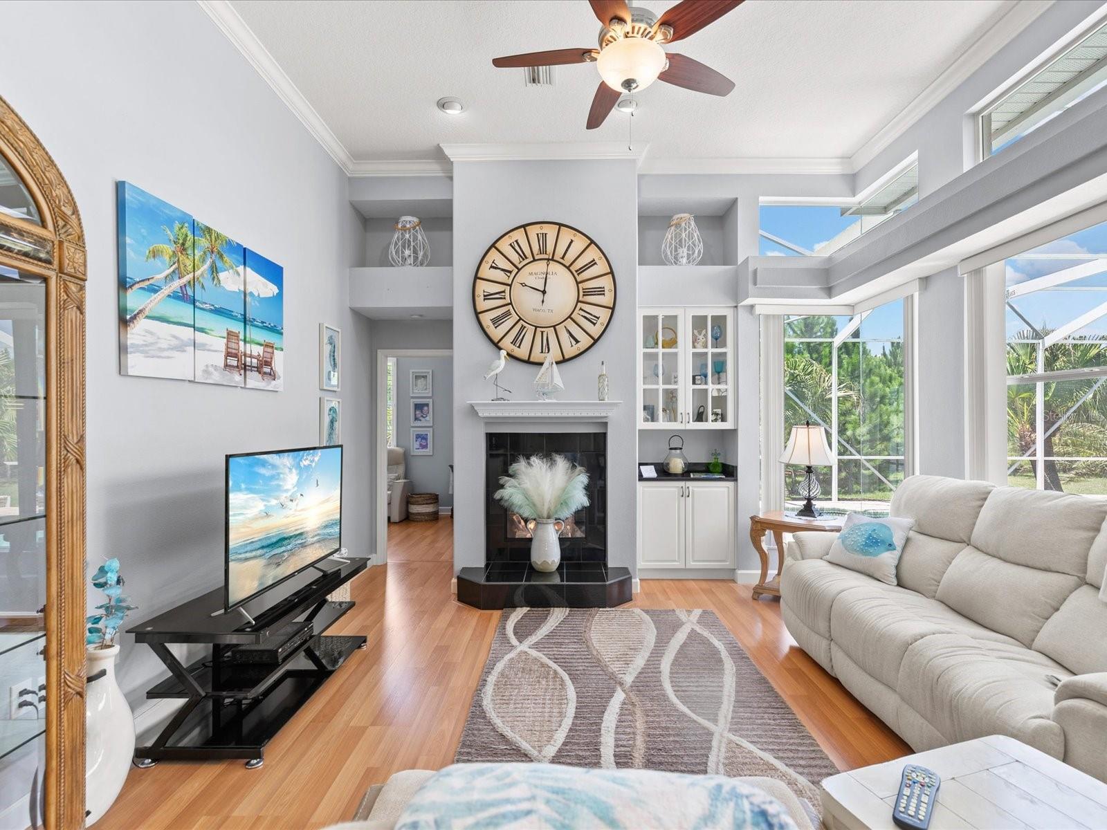 8101 MORNING VIEW DR — photo 2