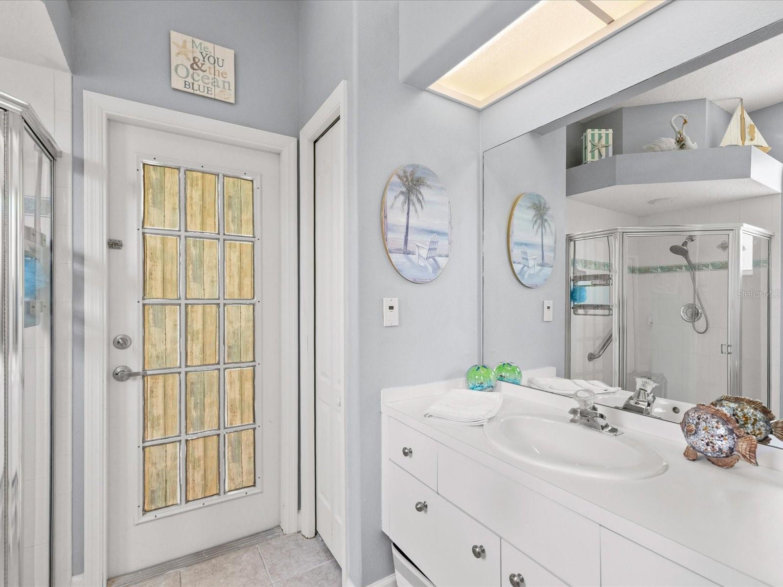 8101 MORNING VIEW DR — photo 33
