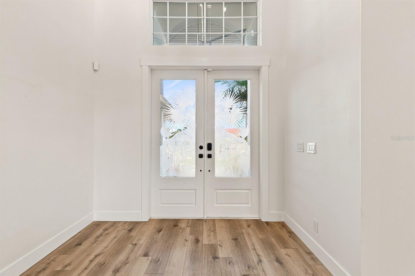 461 PALM IS NE — photo 6