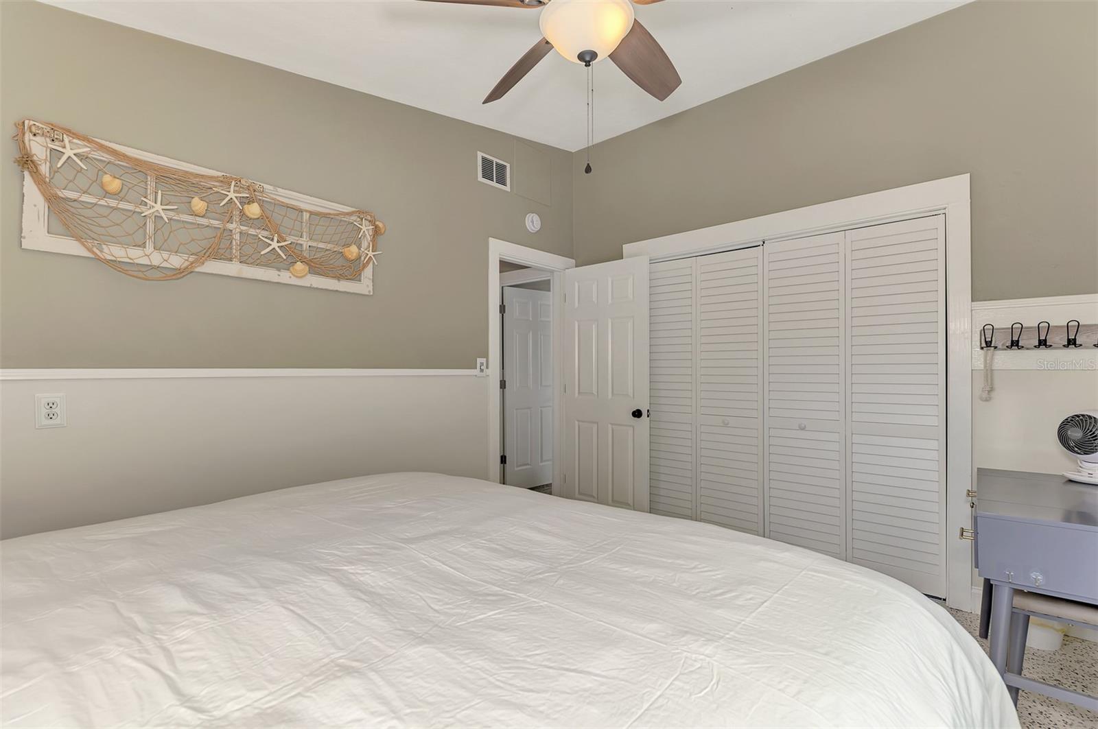 4626 GLEASON AVE — photo 26