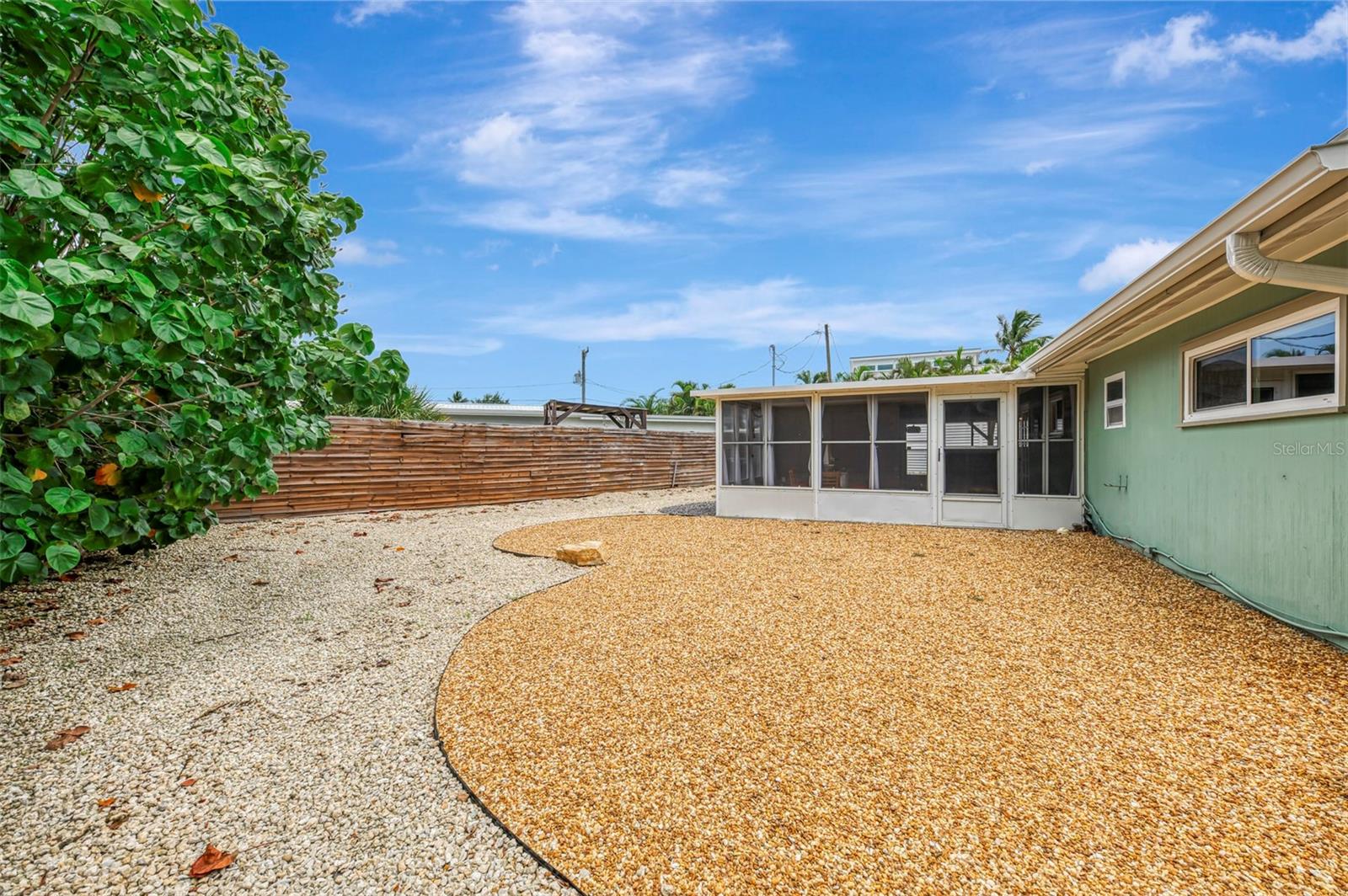 4626 GLEASON AVE — photo 36