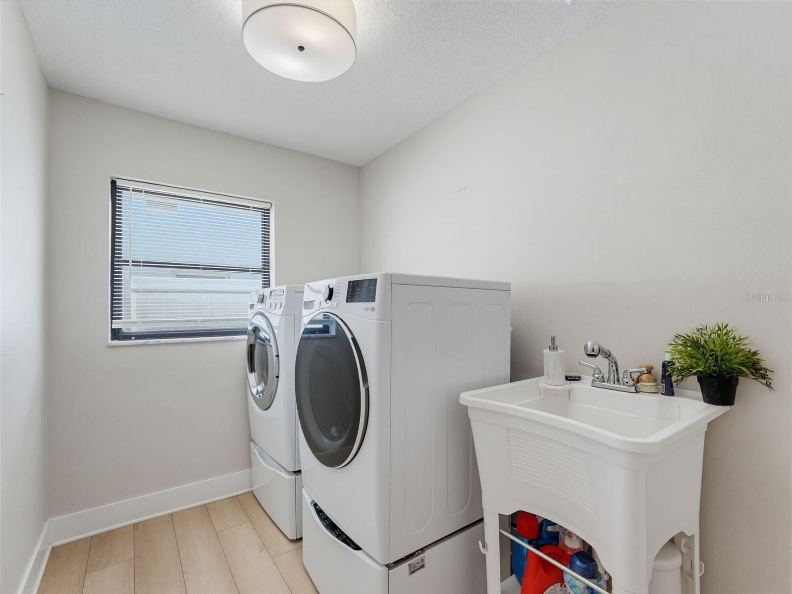 2121 BEECHER RD — photo 33