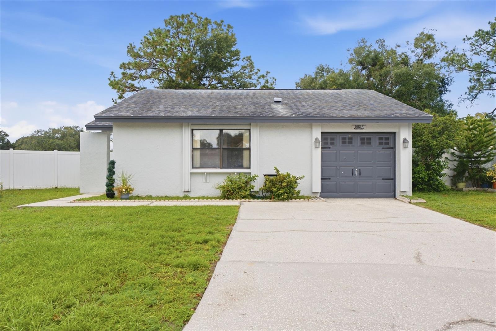 10816 FAIRFIELD VILLAGE DR — photo 3