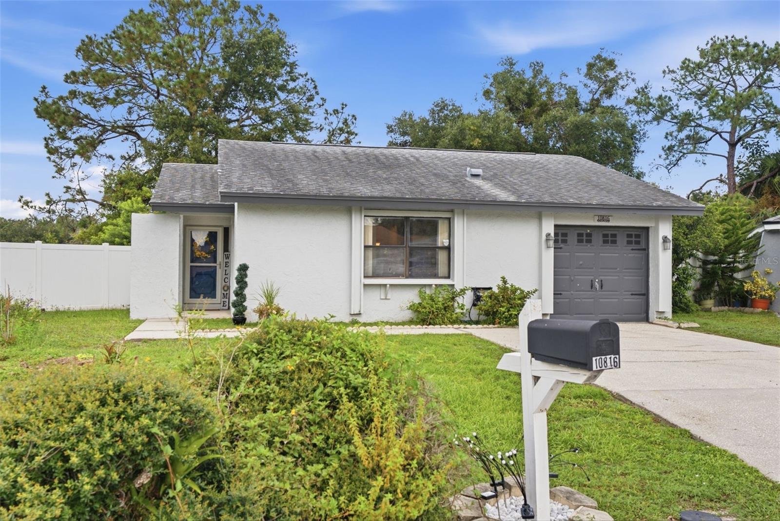 10816 FAIRFIELD VILLAGE DR — photo 4