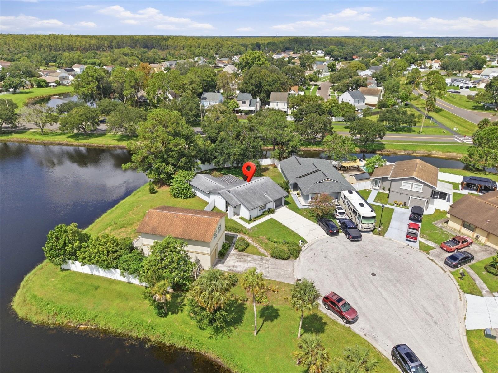 10816 FAIRFIELD VILLAGE DR — photo 26
