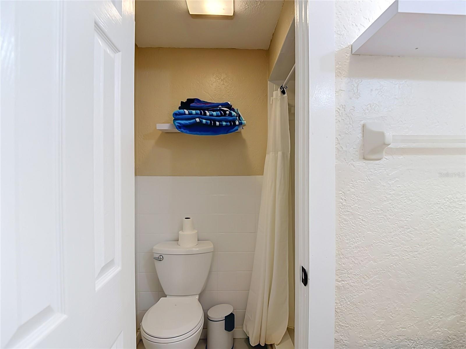 3516 FLORAMAR TER — photo 51