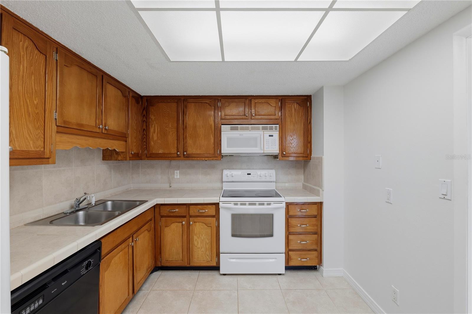 675 S GULFVIEW BLVD #206 — photo 13