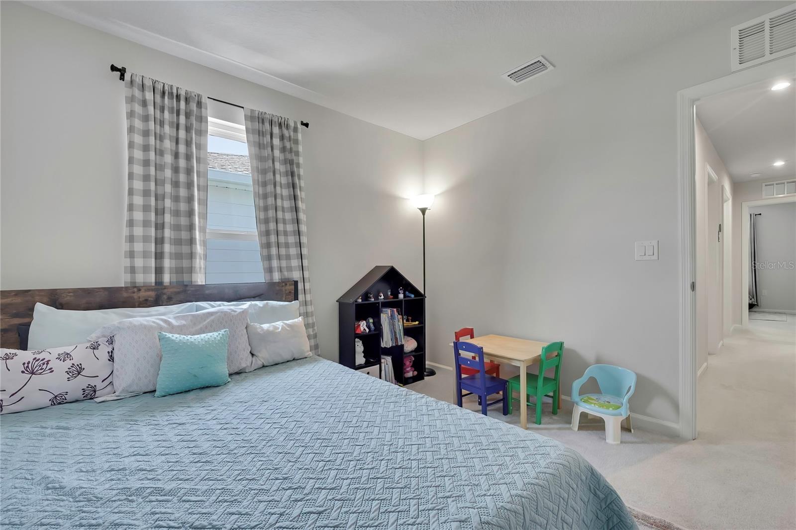 11912 THORNCREST DR — photo 33