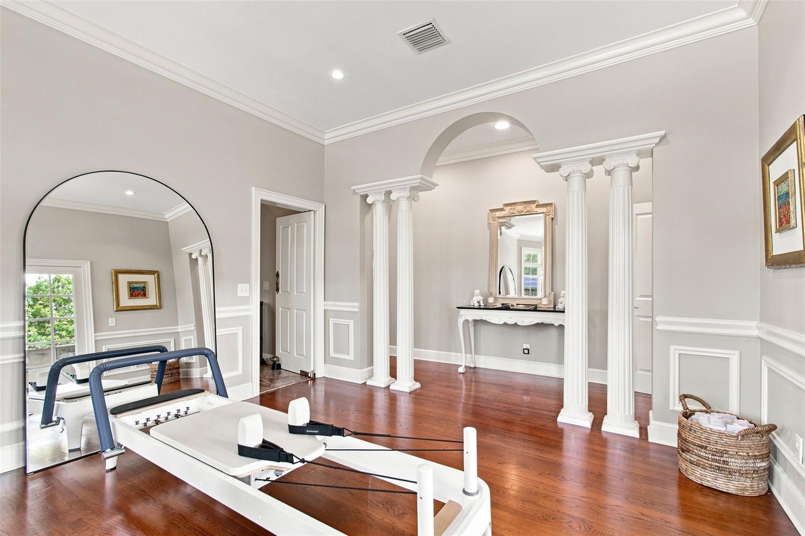 4537 W SWANN AVE — photo 23