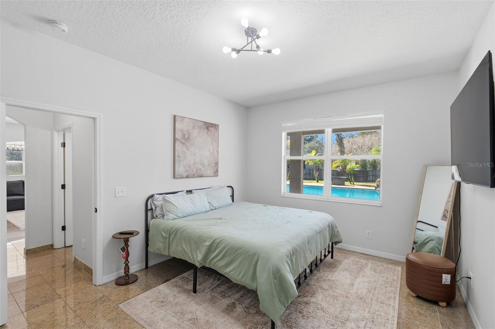 1542 MCCREA DR — photo 36
