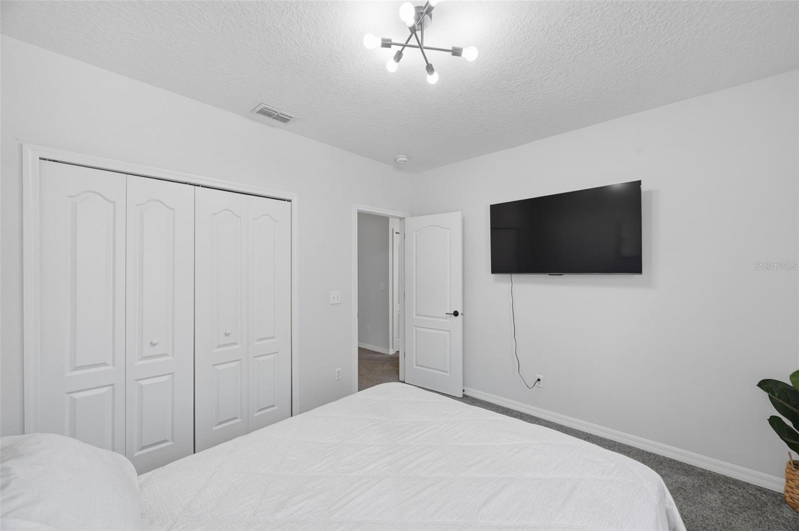 1542 MCCREA DR — photo 52