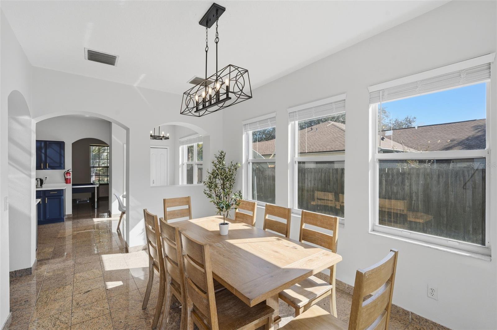 1542 MCCREA DR — photo 24