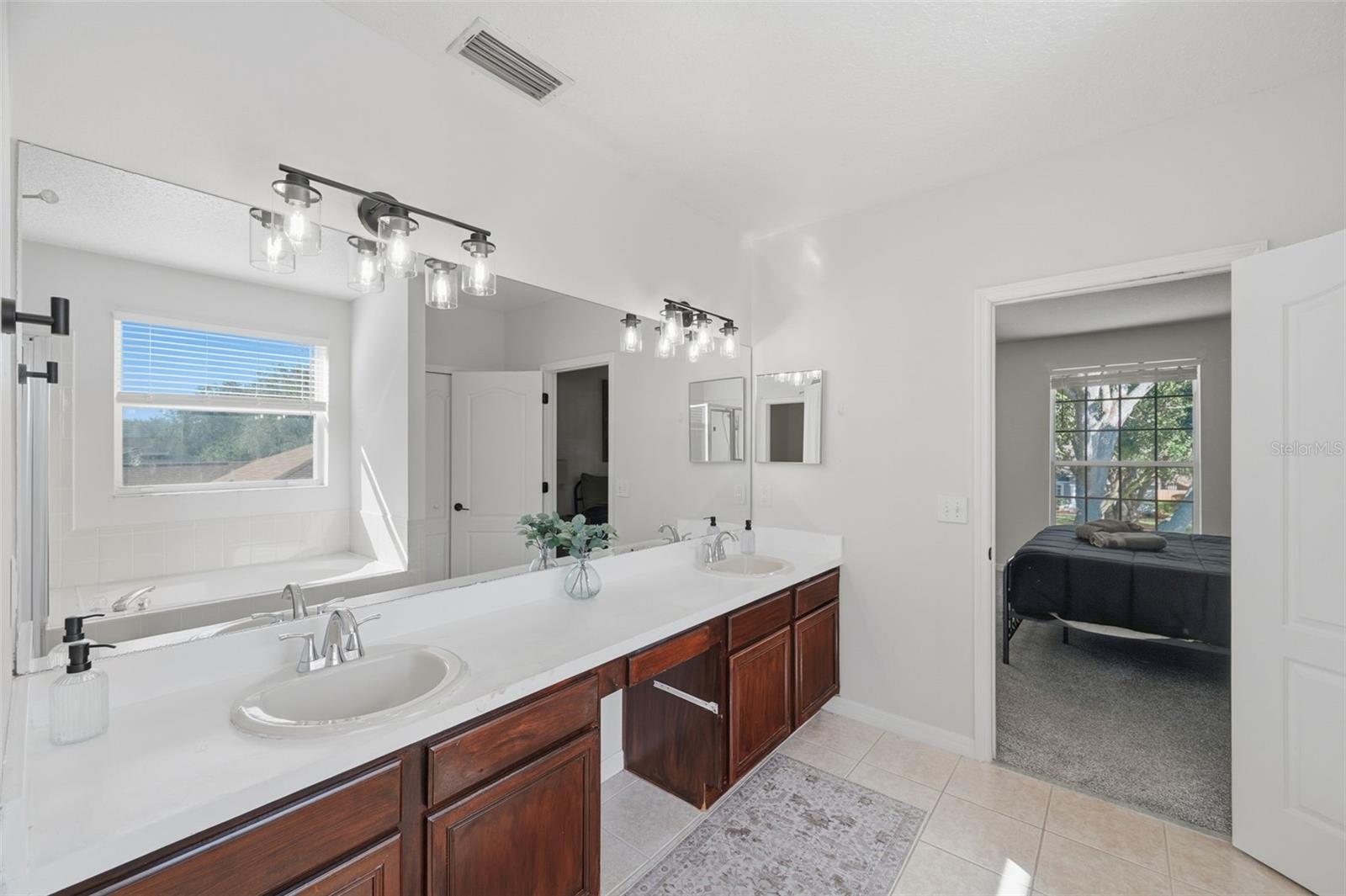 1542 MCCREA DR — photo 74